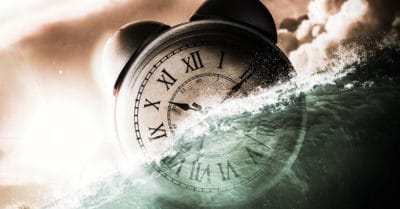 Evening Routine: 8 Things Every Person Should Do After 8 PM