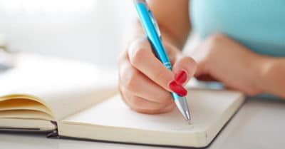 Use The Law Of Attraction To Set Goals The Right Way