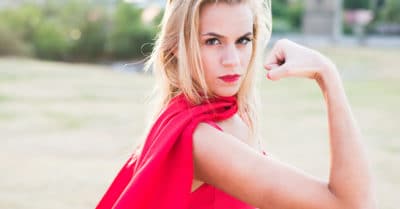 Power Poses That Project Happiness And Increase Your Mood